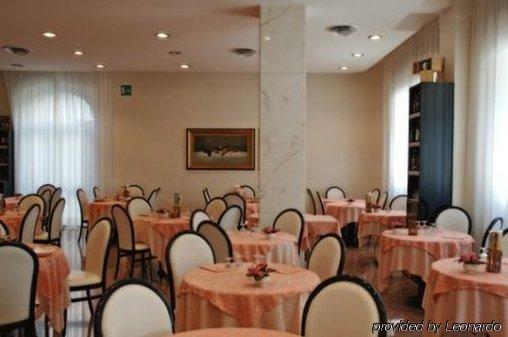 Grand Milano Hotel 4*