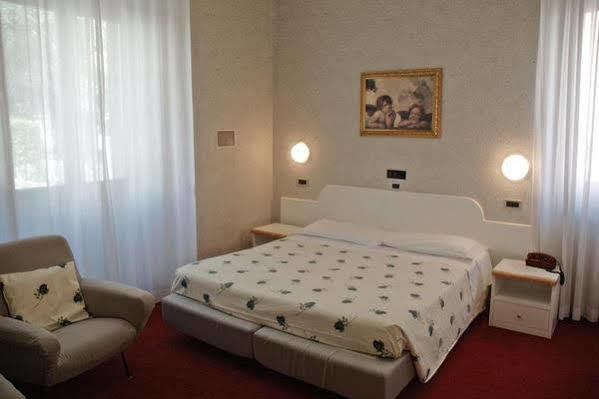 Hotel Grand Milano 4*