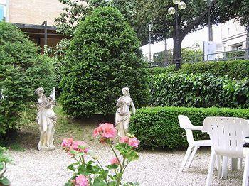 Grand Milano Hotel
